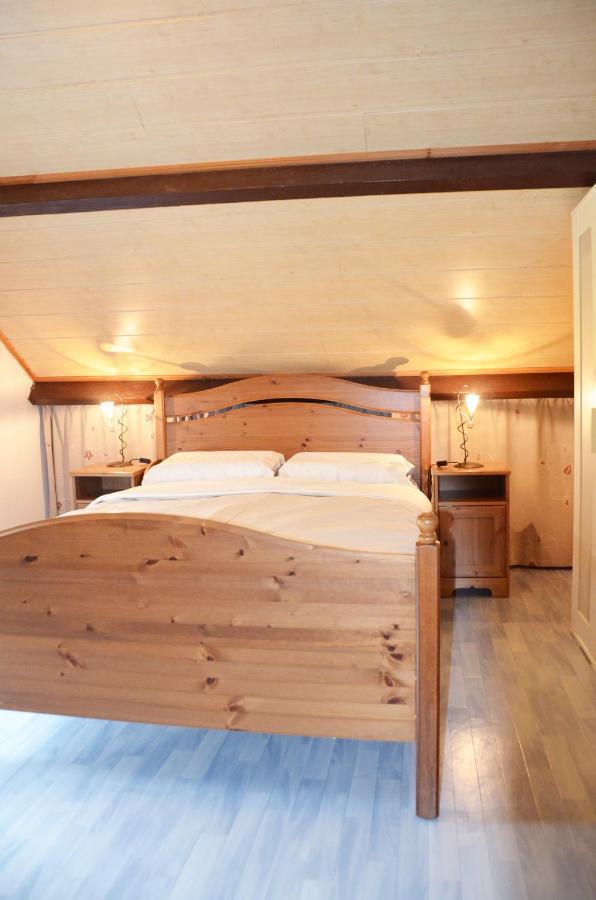 Gite Le Petit Coin De Paradis Sautin Montbliart Exterior photo