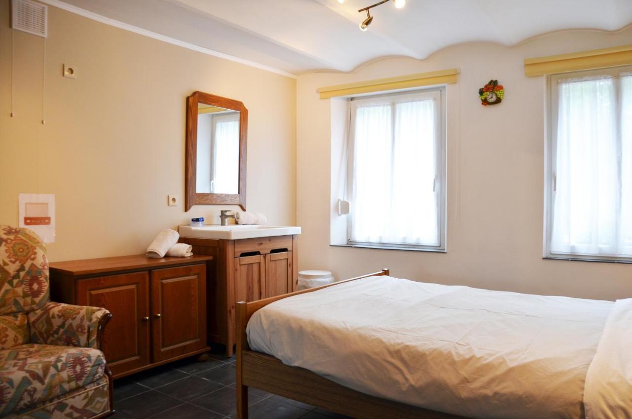 Gite Le Petit Coin De Paradis Sautin Montbliart Exterior photo